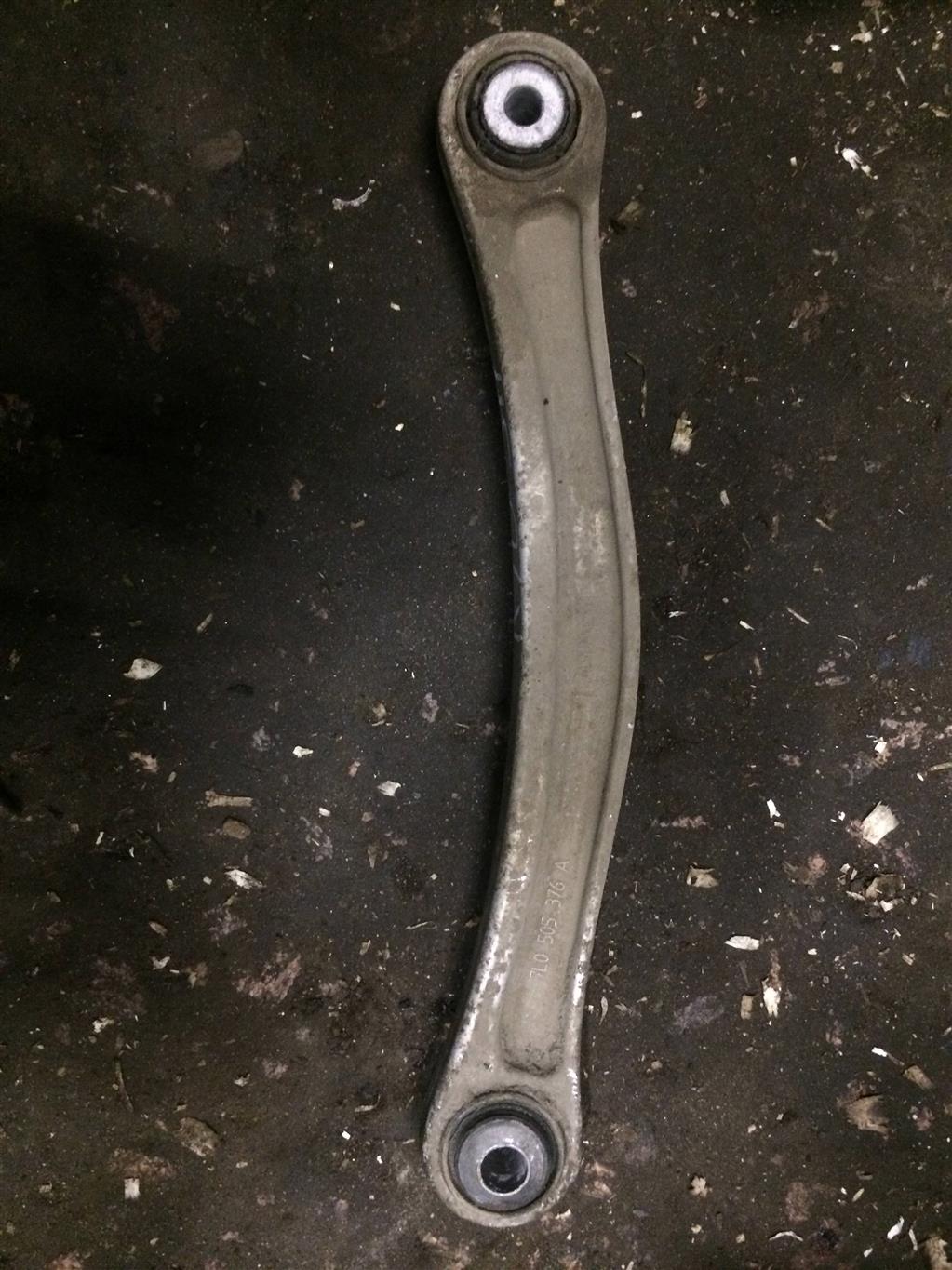 Porsche  Cayenne 955 2002-2007 для рычаг задний правый