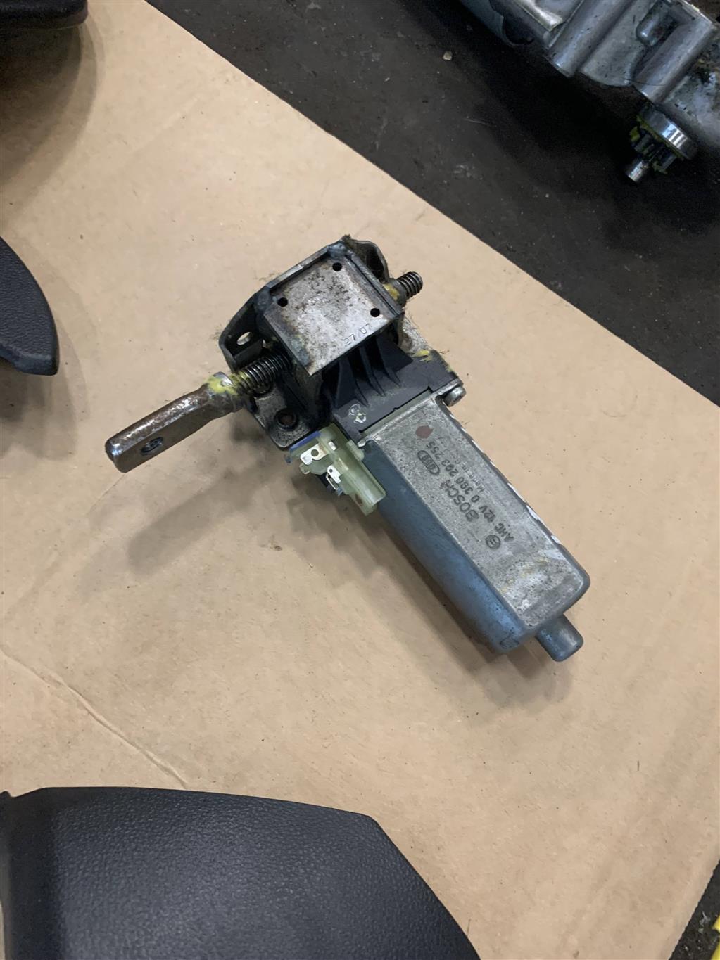 Mercedes-Benz W221 S-Klasse S221 2005-2009 для Моторчик сиденья