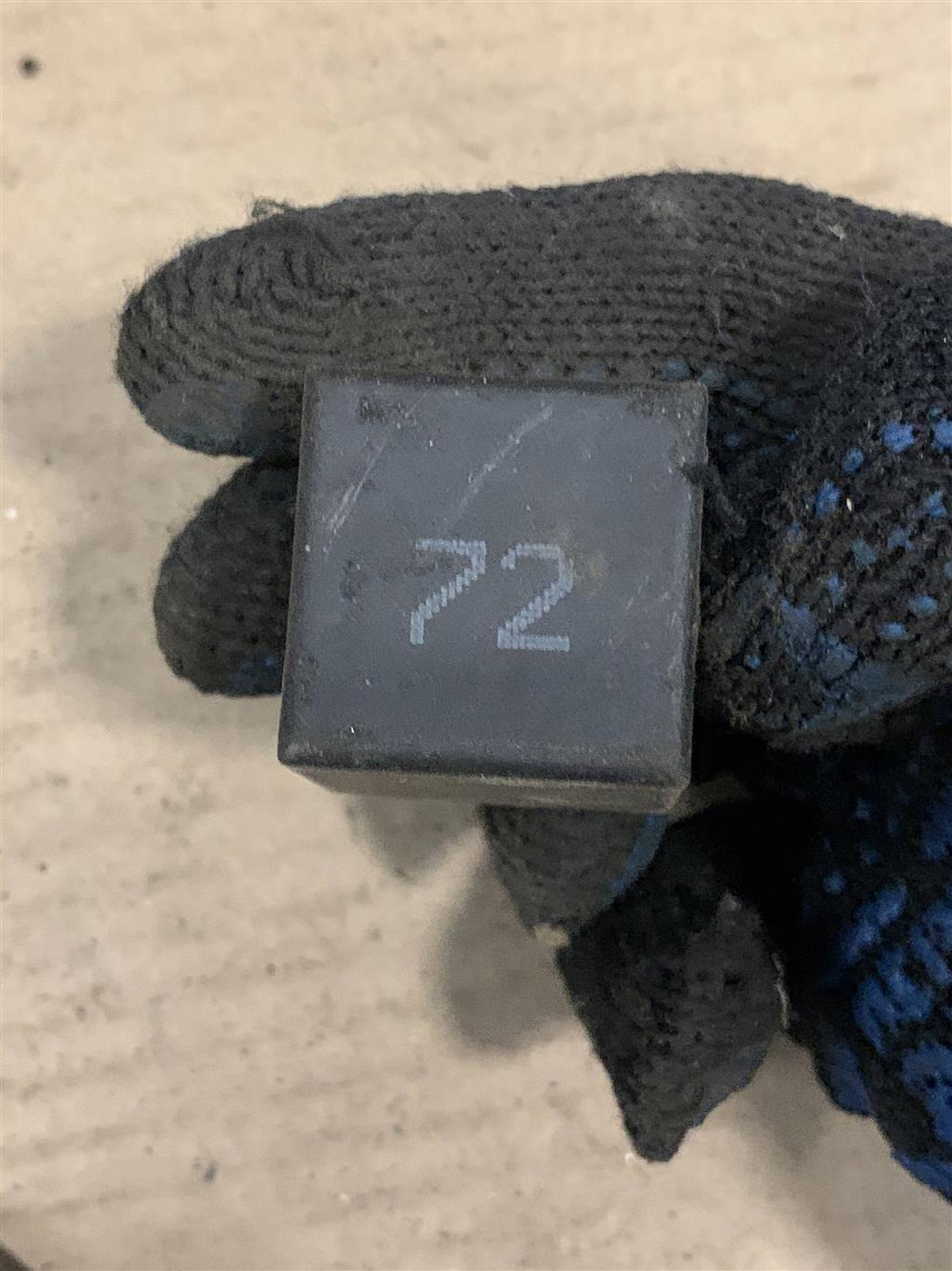 Volkswagen Passat (B4) 1994-1996 для Реле 72