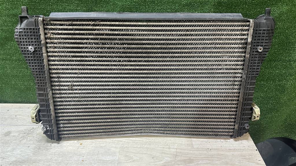 Volkswagen Passat (B7) 2011-2015 для Интеркулер