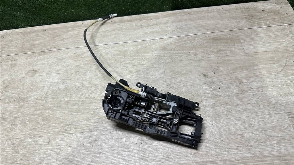 BMW 5-серия F10/F11 2009> для Кронштейн ручки