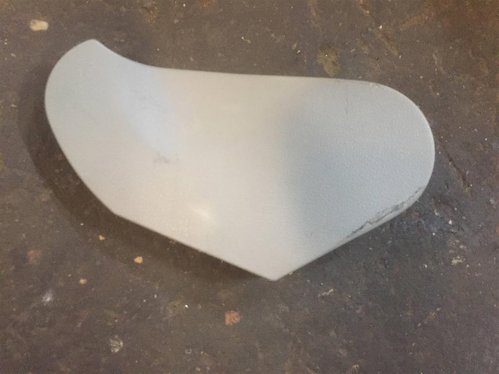 Volkswagen Caddy III 2004-2010 для Накладка сиденья переднего правого