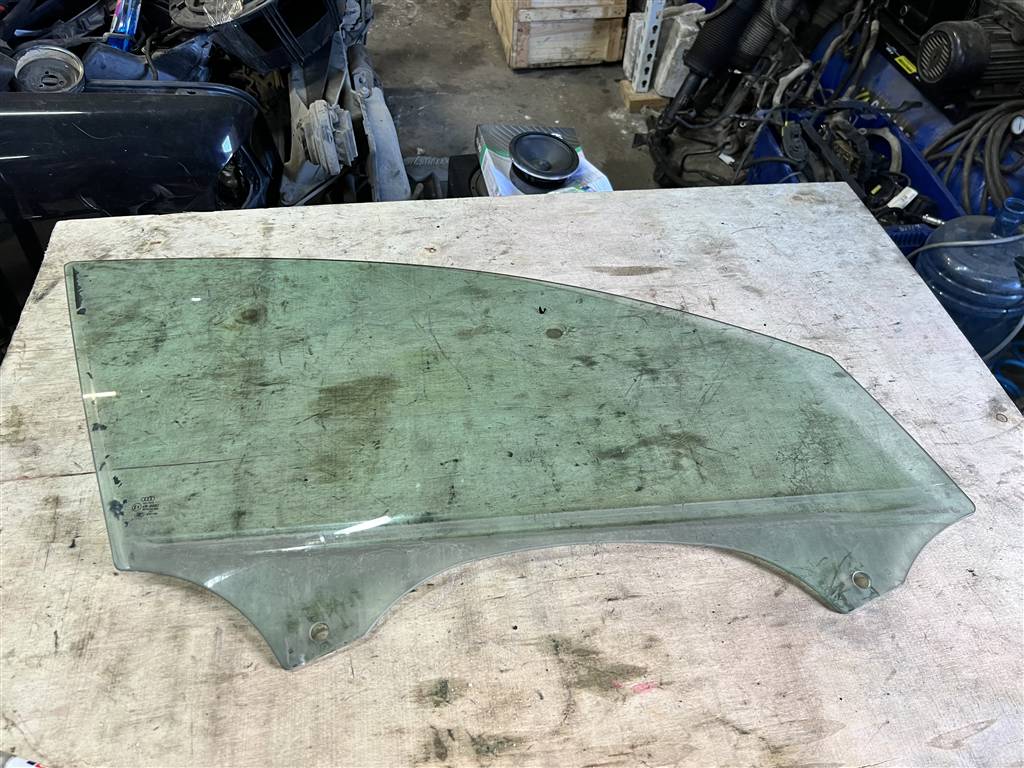 Audi A6 C7 для Стекло двери передней правой