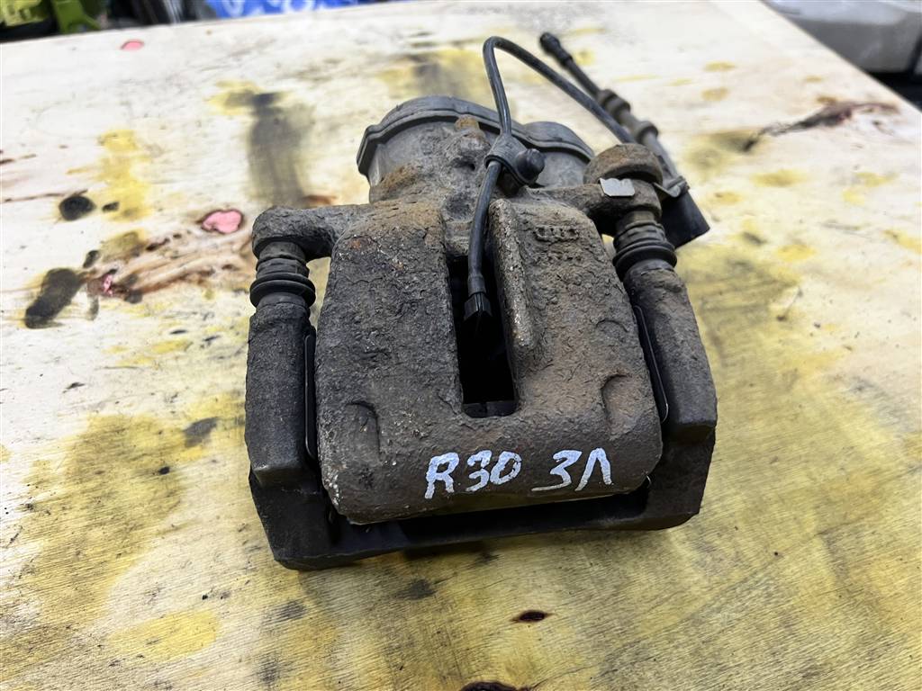 Audi A6 C7 для Суппорт задний правый