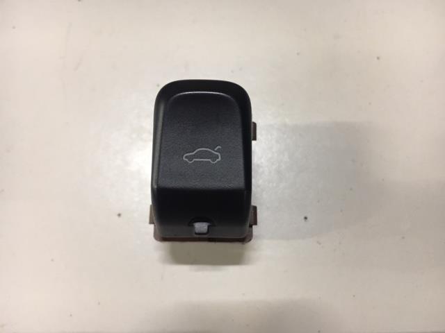 Audi A4 (B8) 2007-2012 для Кнопка открывания багажника