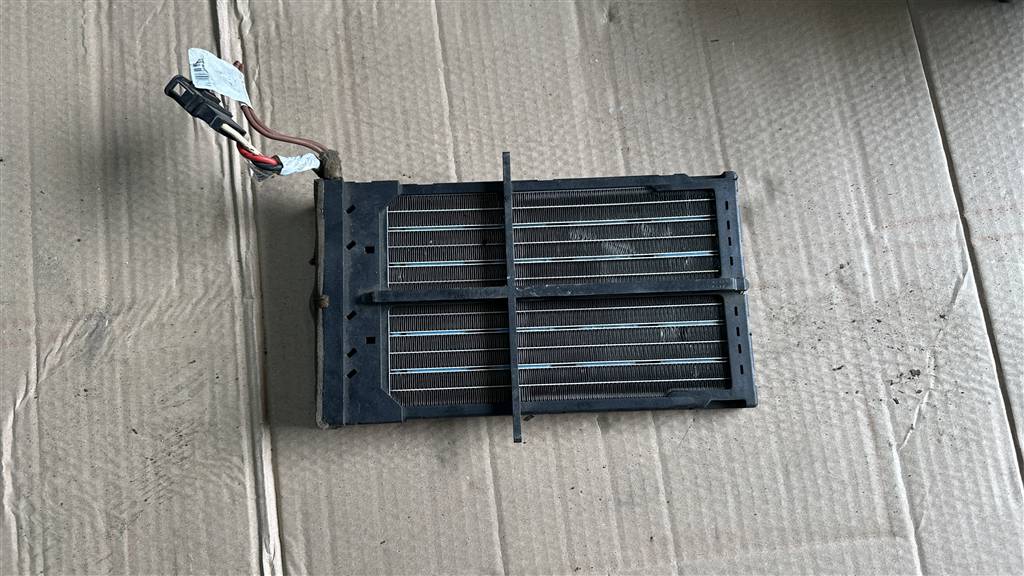 Audi A5/S5 Coupe (8T) 2007-2011 для Радиатор отопителя (ЭЛЕКТРИЧЕСКИЙ)