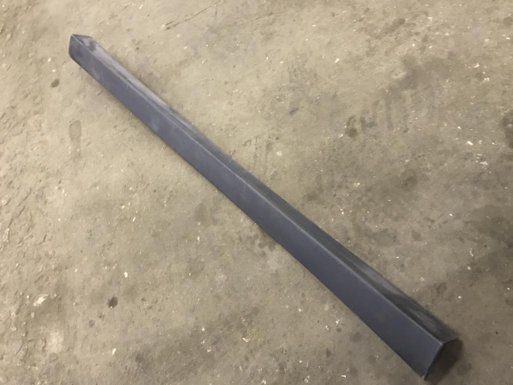 Audi Q7 (4L)  2005 - 2009 для Облицовка крышки багажника верхняя