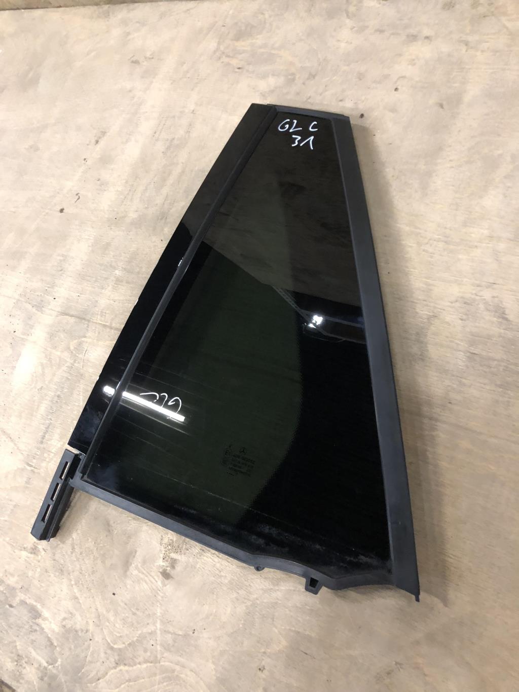 Mercedes-Benz W253 X253 GLC 2015-2019 для Стекло двери задней левой (форточка)