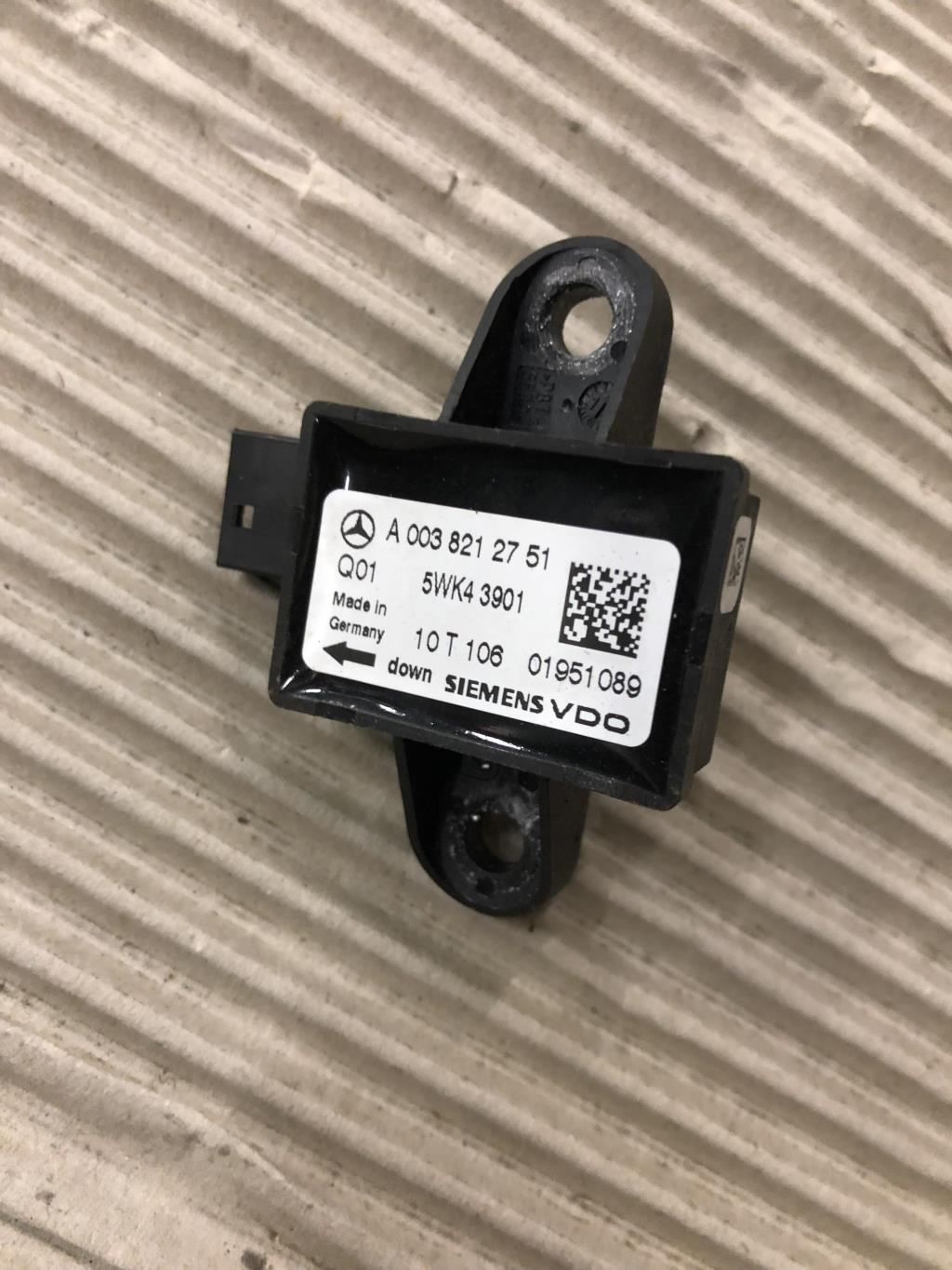 Mercedes-Benz W164 M-Klasse (ML) 2005-2011 для Датчик удара (Airbag)