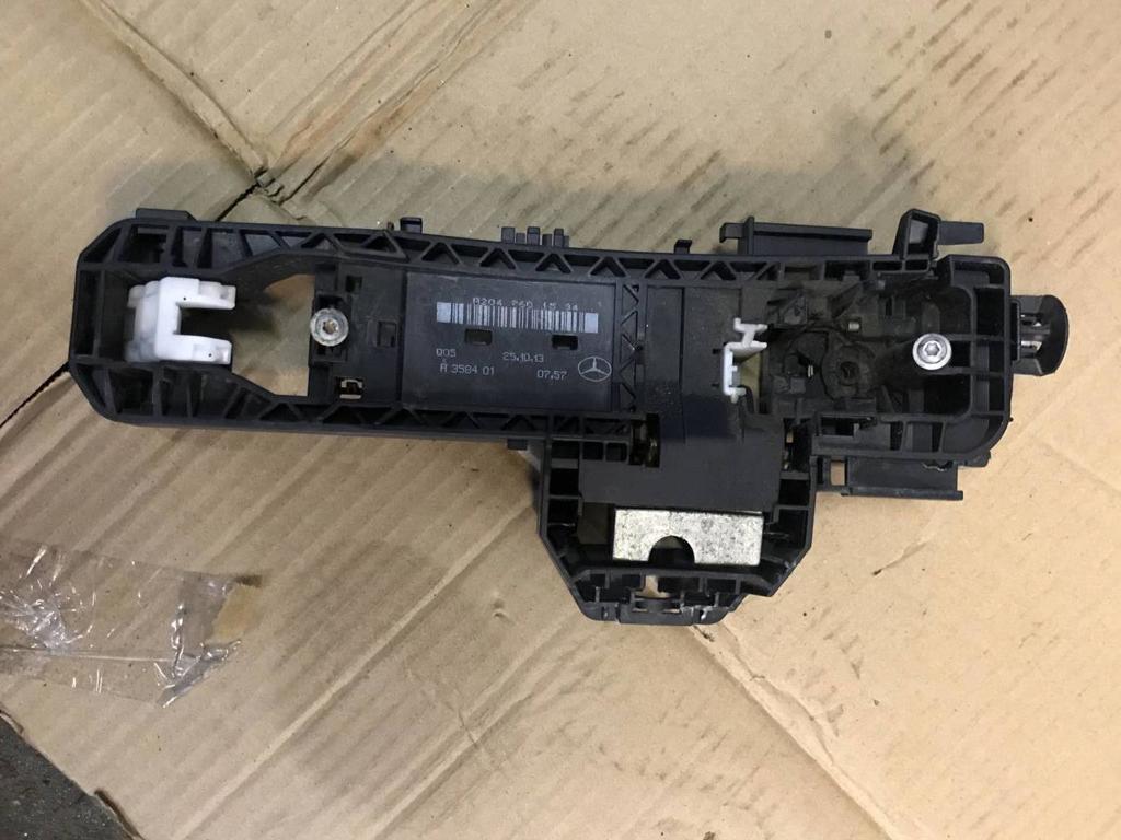 Mercedes-Benz W212 E-Klasse 2010- для Кронштейн ручки