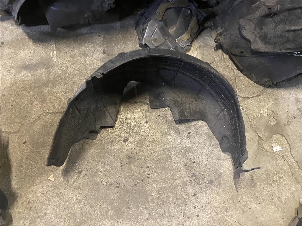 Skoda Octavia A7 для Локер задний правый(подкрылок)