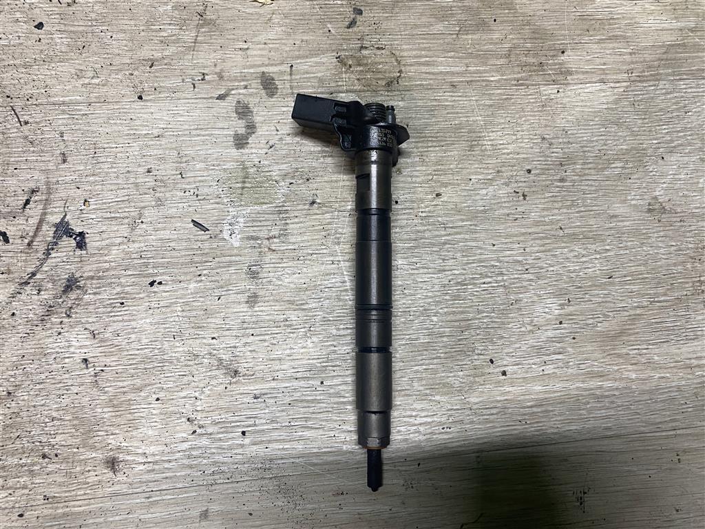 Skoda Superb 2008-2015 для Форсунка дизельная