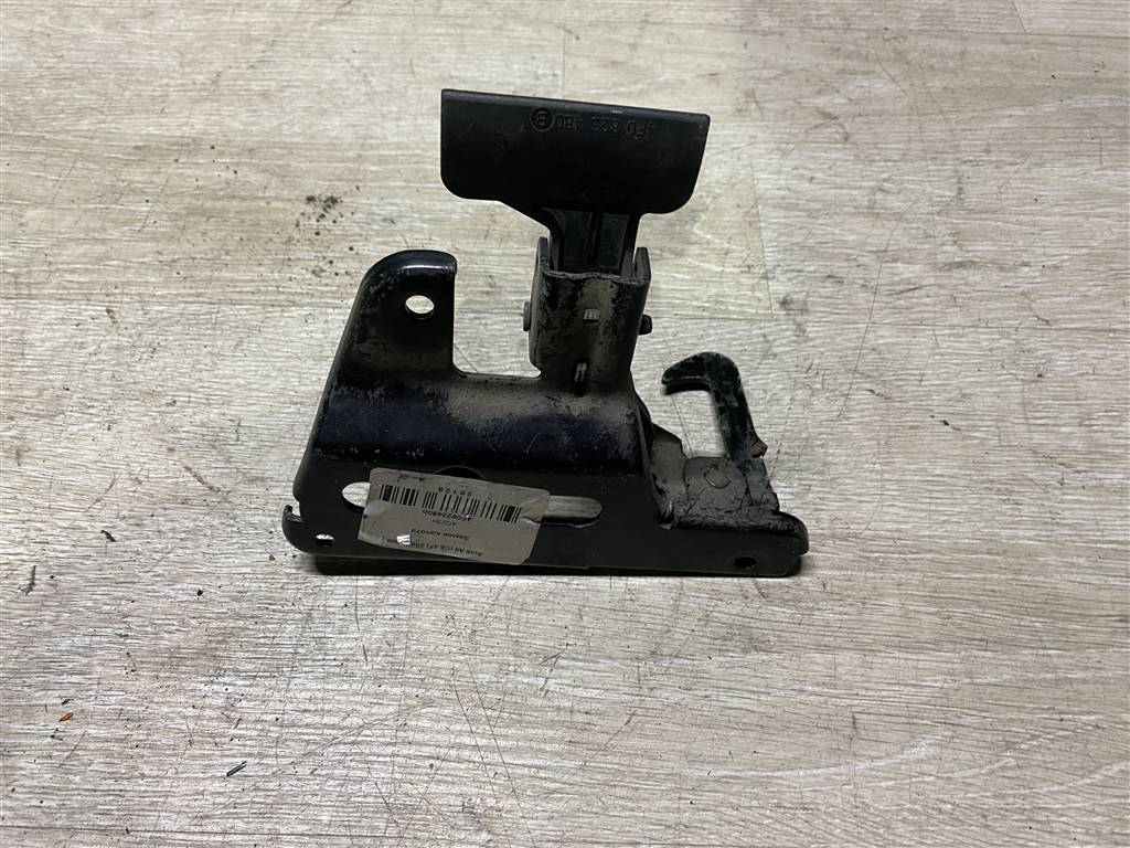 Audi A6 (C6 4F) Allroad quattro 2005-2012 для Замок капота