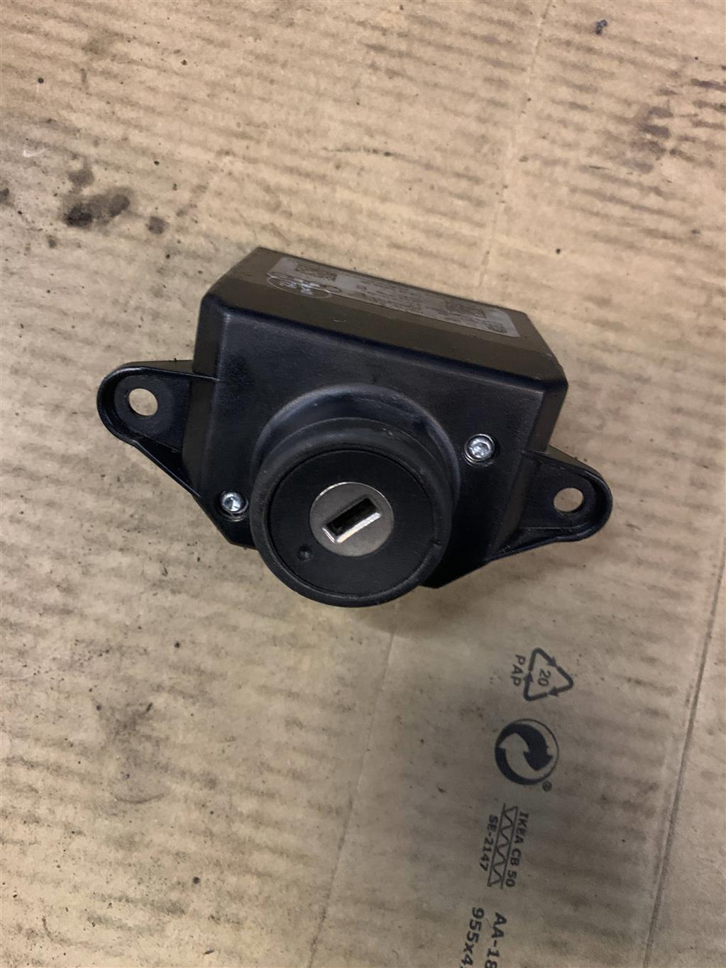 Audi A6 (C6 4F) 2005-2008 для Замок зажигания