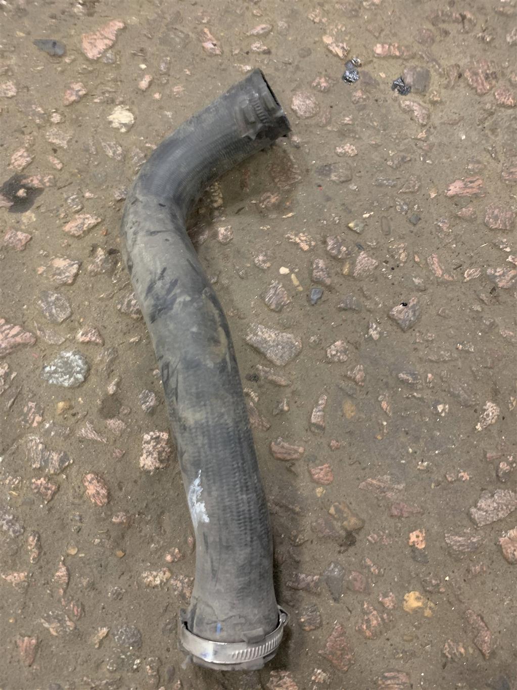 Audi Q7 (4L)  2005 - 2009 для Патрубок интеркулера