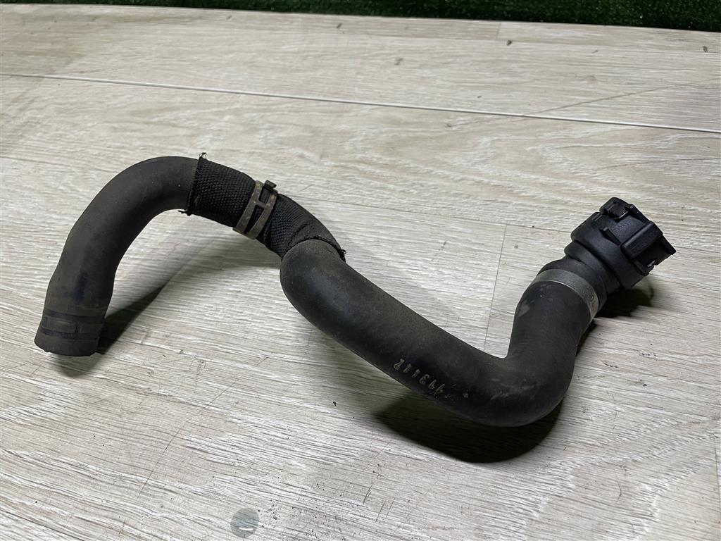 BMW 5-серия F10/F11 2009> для Патрубок системы охлаждения 