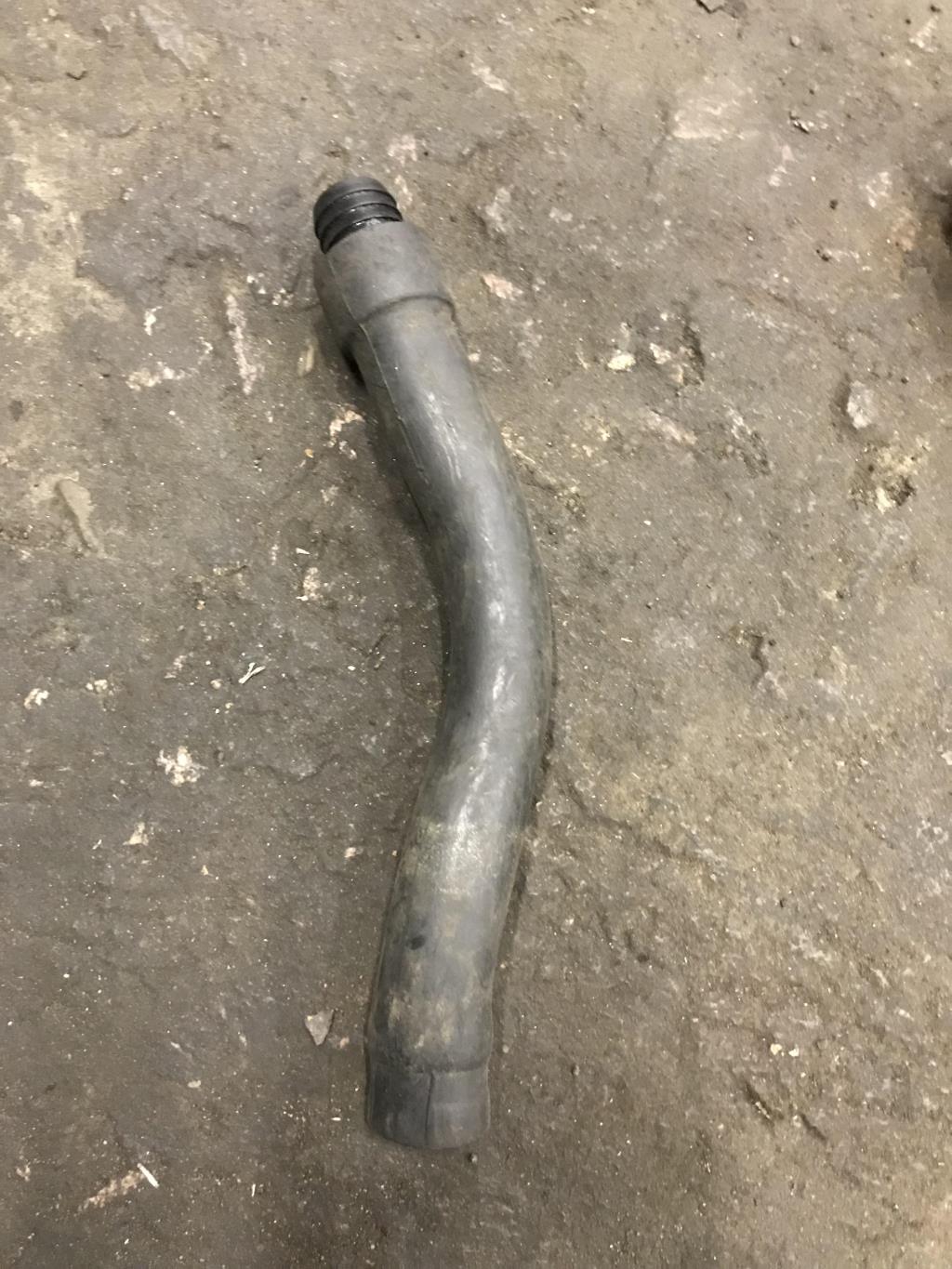 Volkswagen Passat (B3) 1988-1993 для Патрубок