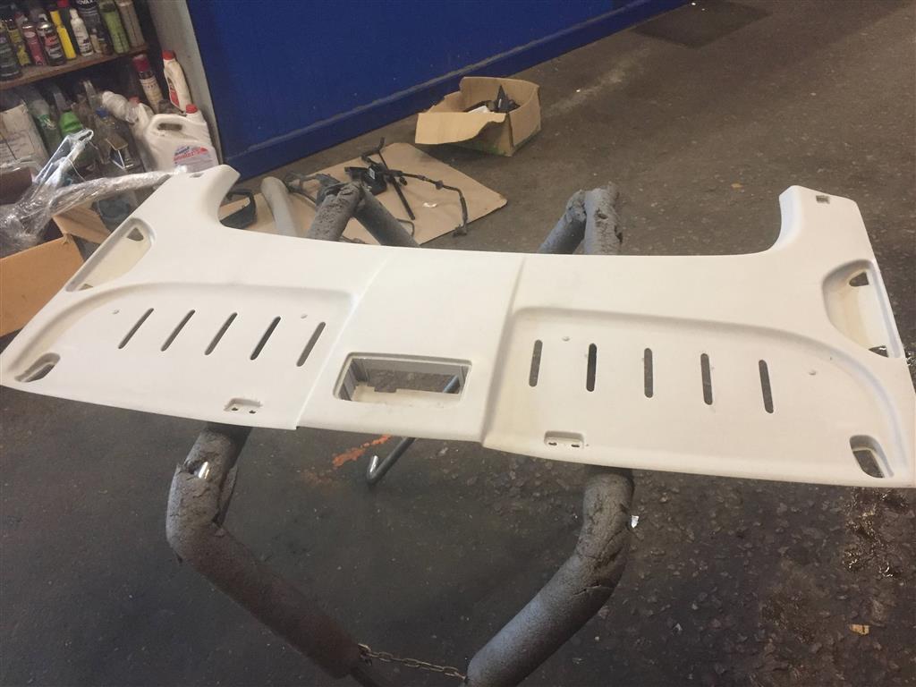 Volkswagen Caddy III 2004-2010 для Обшивка потолка