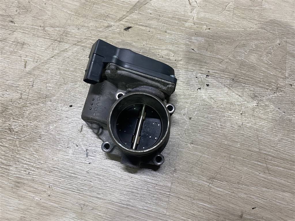 Audi A4 (B8) 2007-2012 для Дроссельная заслонка