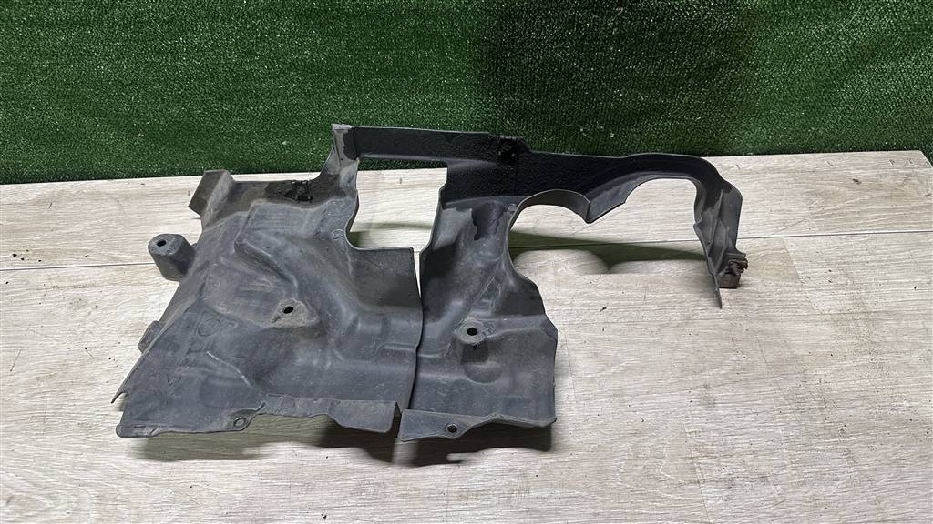 BMW 5-серия F10/F11 2009> для Кожух рулевого механизма