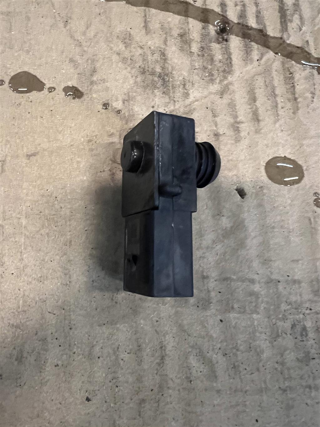 Mercedes-Benz W204 C-classe 2011-2015 рестайлинг для датчик давления