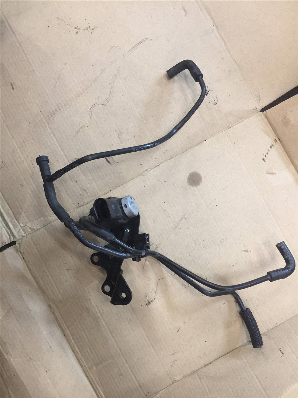 Audi Q7 (4L)  2009 - 2015 рестайлинг для Клапан вакуумный