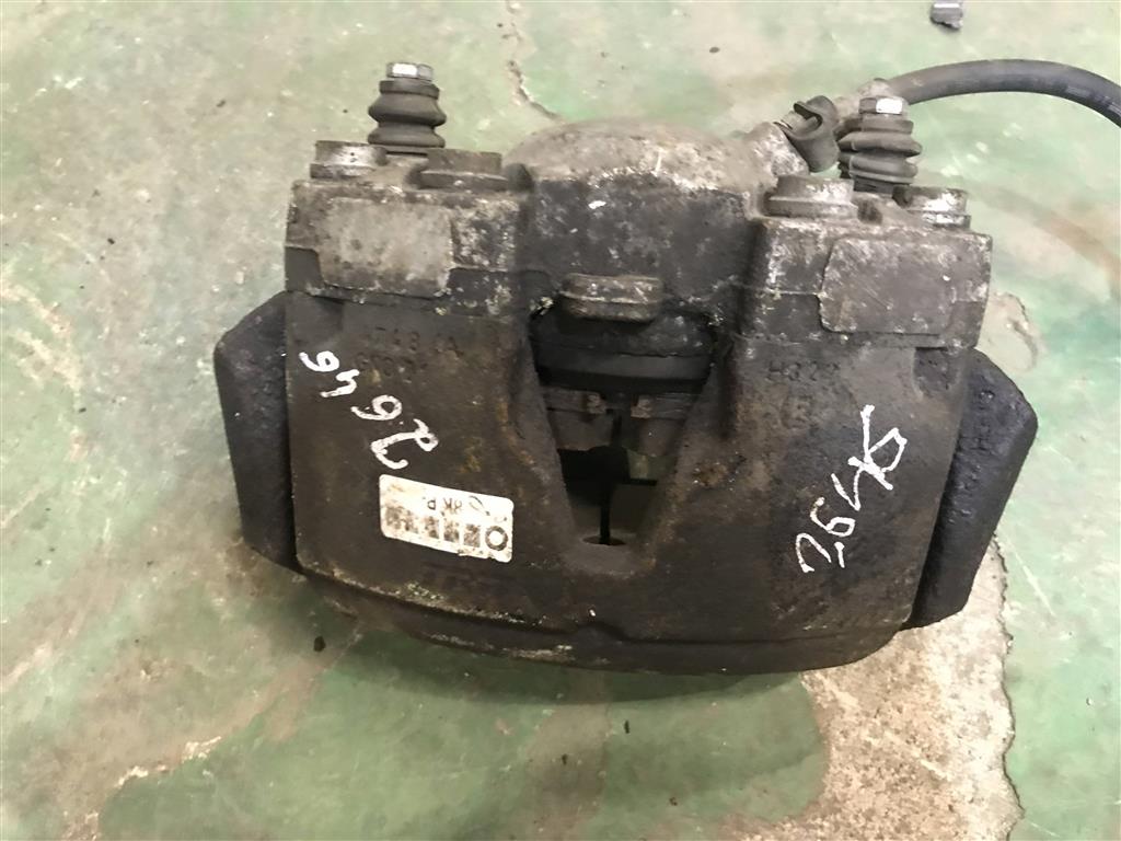 Audi A5/S5 Coupe (8T) 2007-2011 для Суппорт передний правый