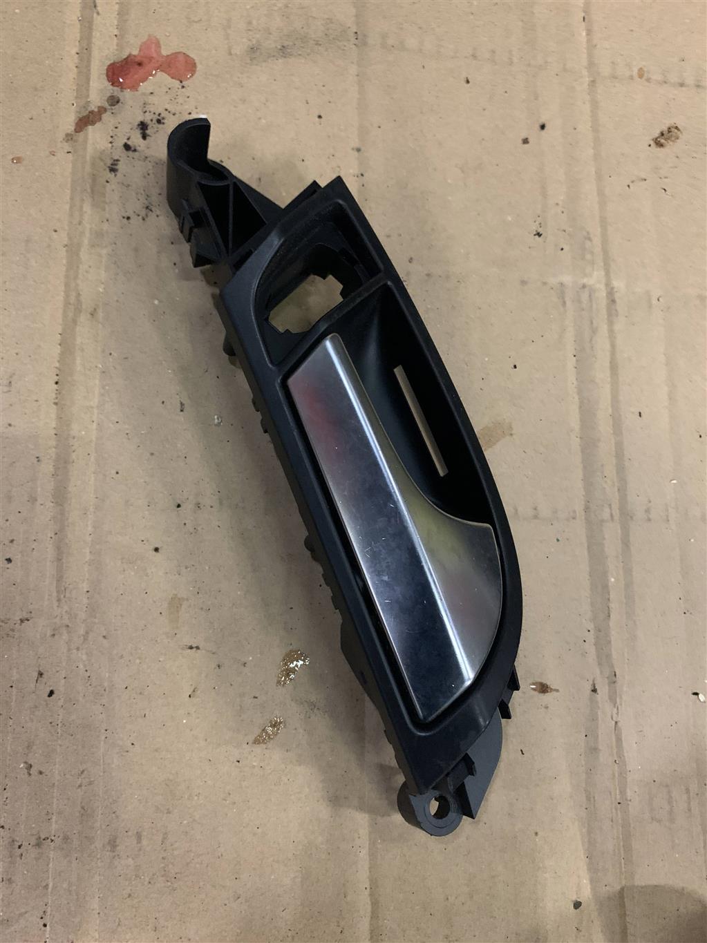 Audi Q7 (4L)  2005 - 2009 для Ручка двери передней внутренняя правая