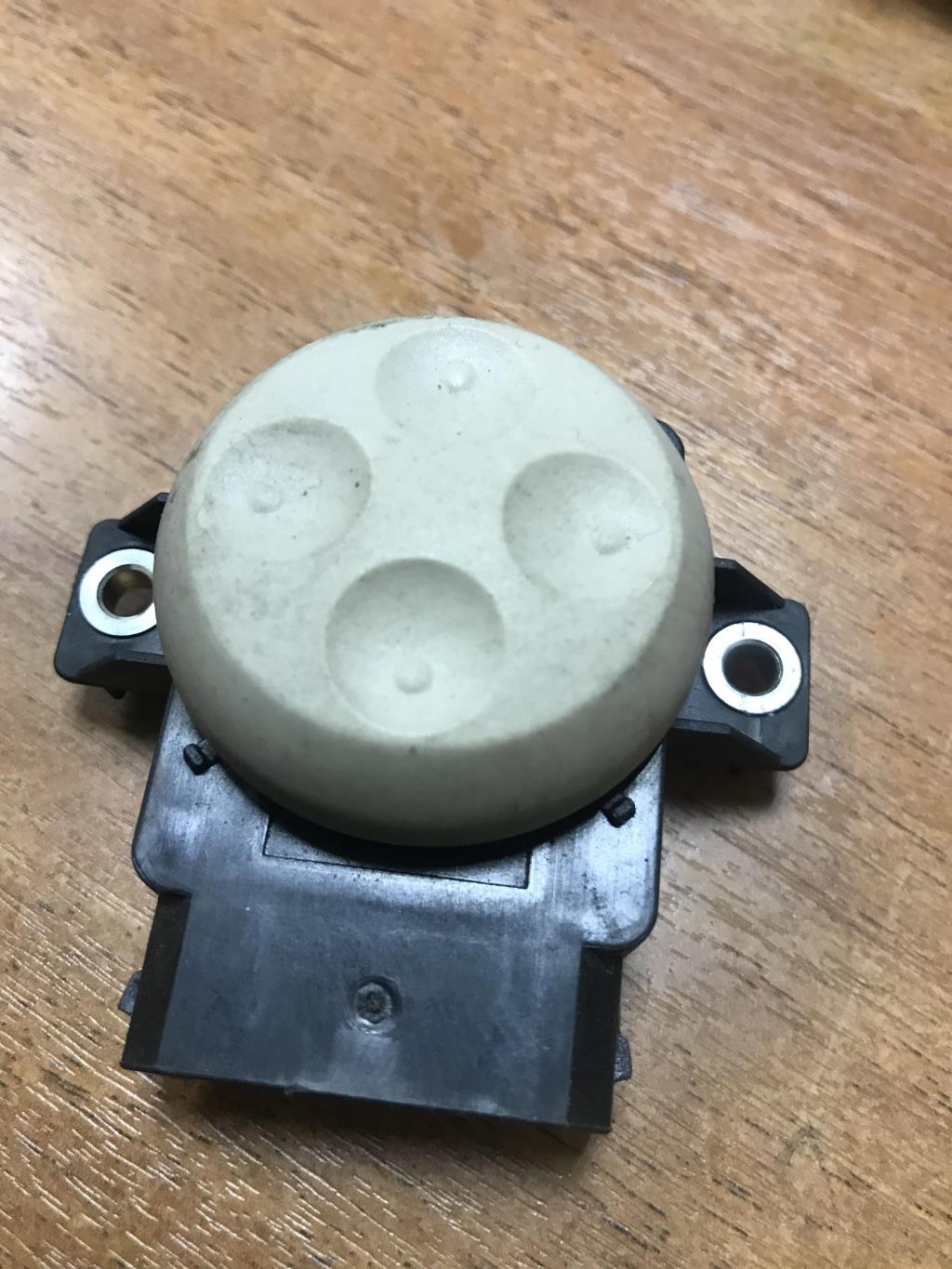 Audi A4 (B7) 2005-2007 для Кнопка регулировки сидения 