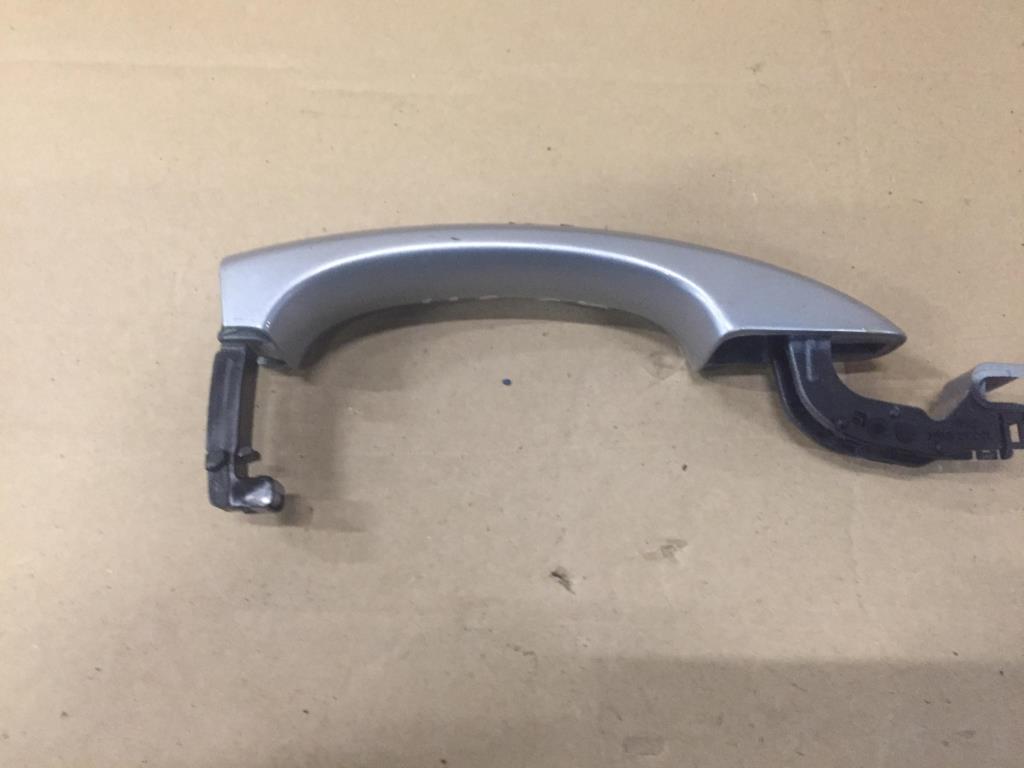 Audi Q3 (8U) 2014-2018 рестайлинг для Ручка двери