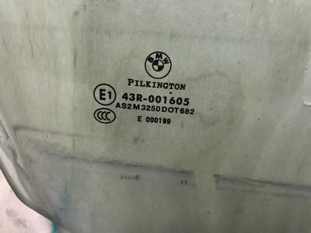 BMW 7-серия E65/E66 2001-2008 для Стекло двери передней правой