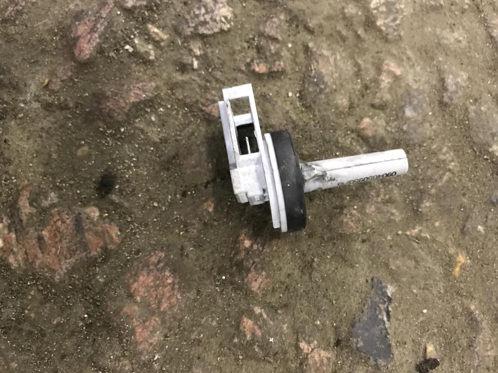 Audi A6 (C6 4F) 2005-2008 для Датчик температуры воздуха