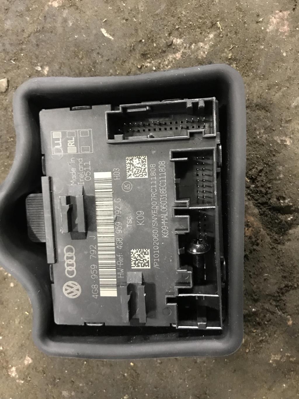 Audi A7 (4G) 2010-2014 для Блок управления двери