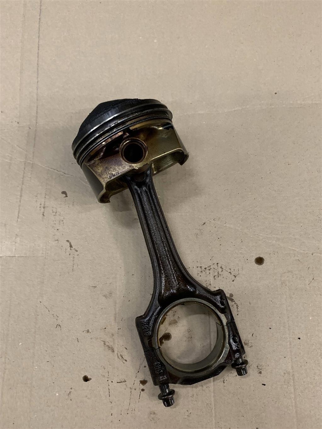 Skoda Octavia (A5 1Z-) 2004-2009 для Поршень с шатуном