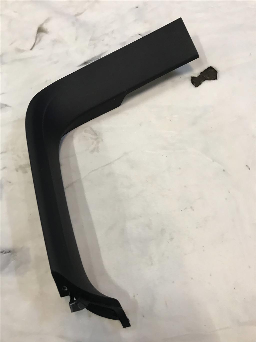 Mercedes-Benz W253 X253 GLC coupe 2015- для Обшивка крышки багажника