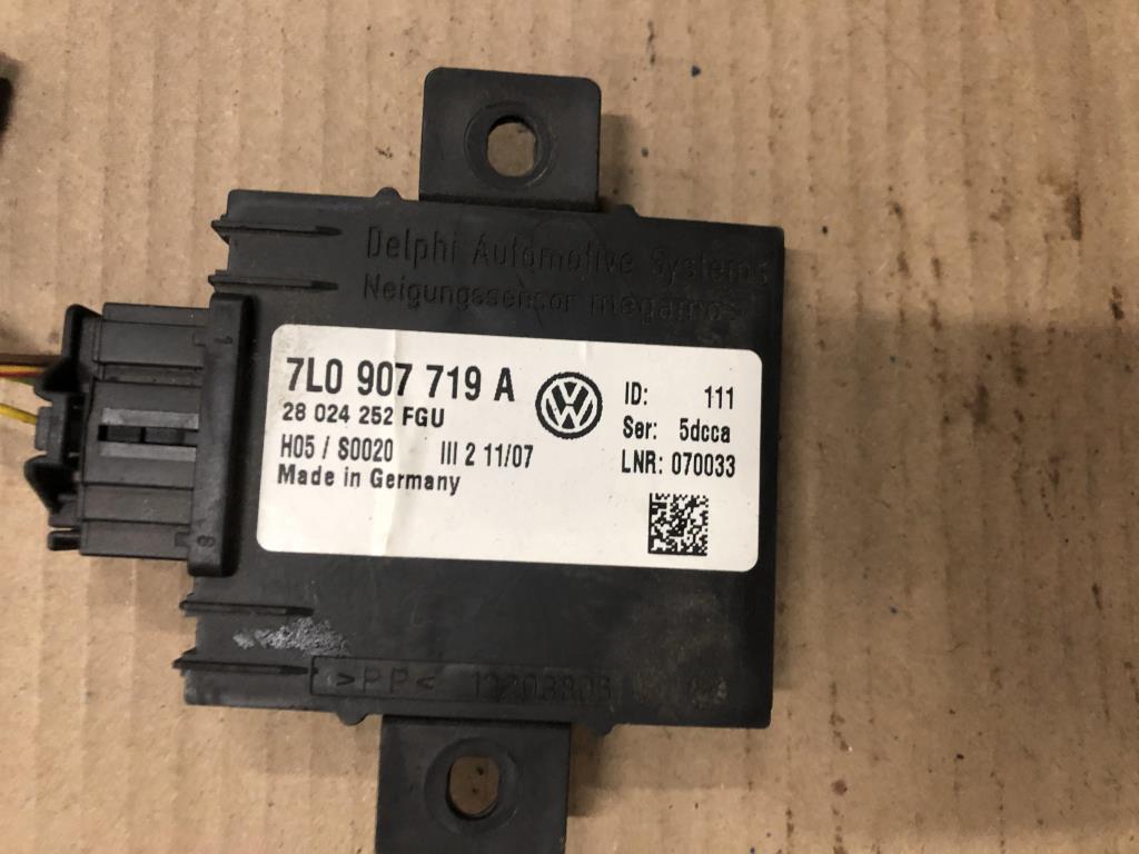 Volkswagen Touareg 7L 2007-2010 для Блок управления противоугонной системой