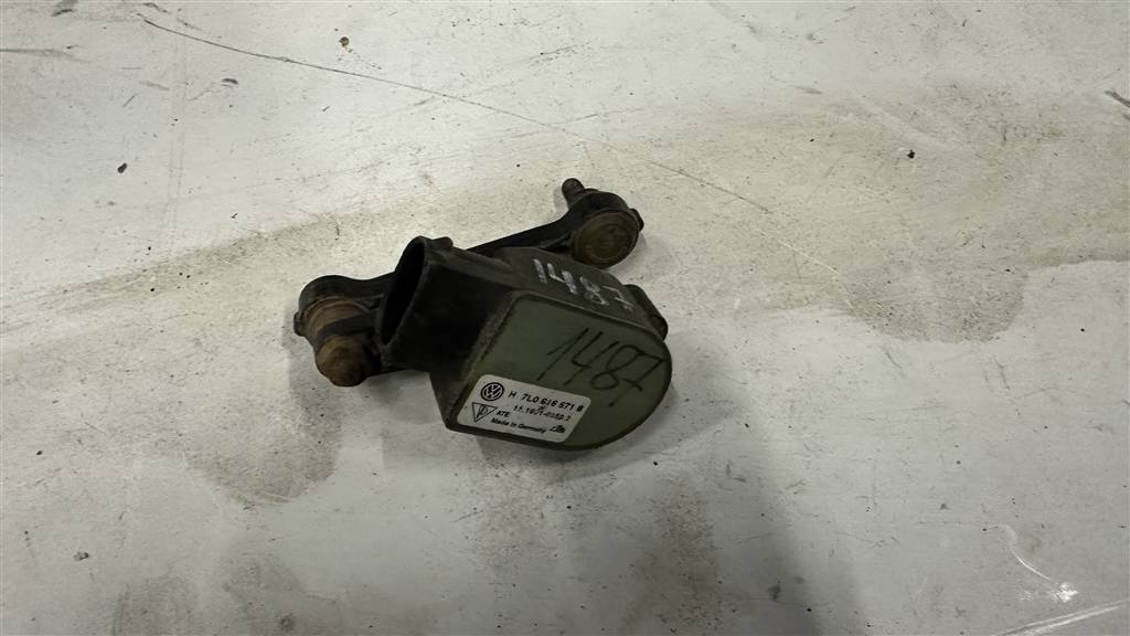 Audi Q7 (4L)  2005 - 2009 для Датчик дорожного просвета