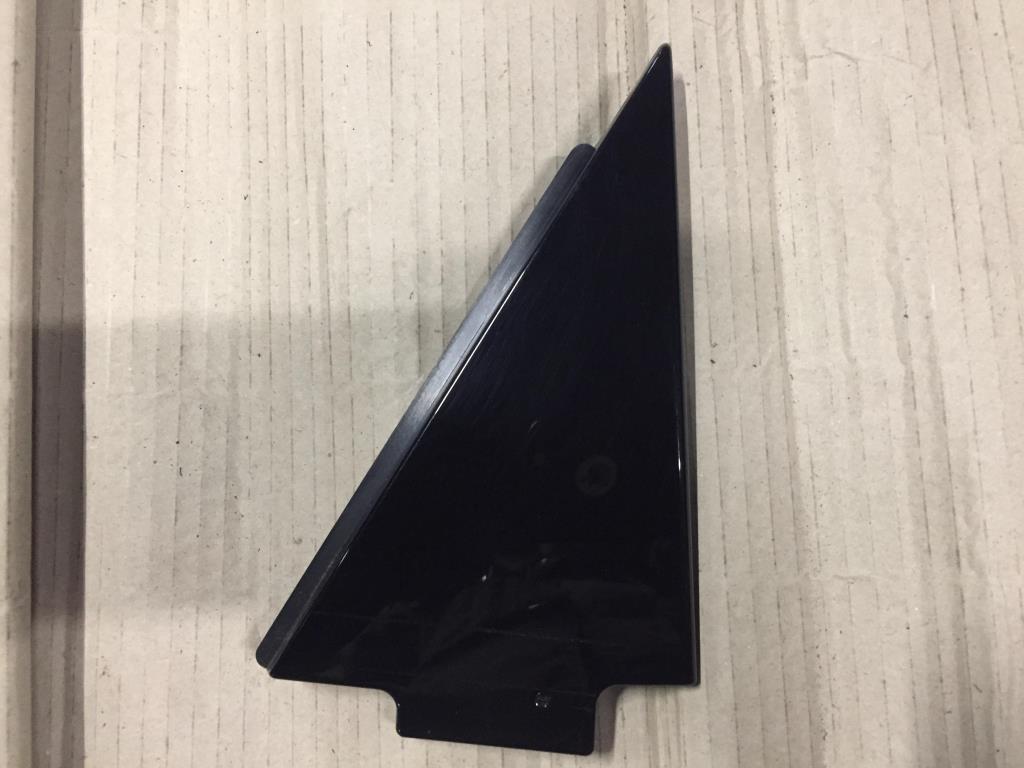 Audi Q3 (8U) 2011-2014 для Накладка двери задней правой