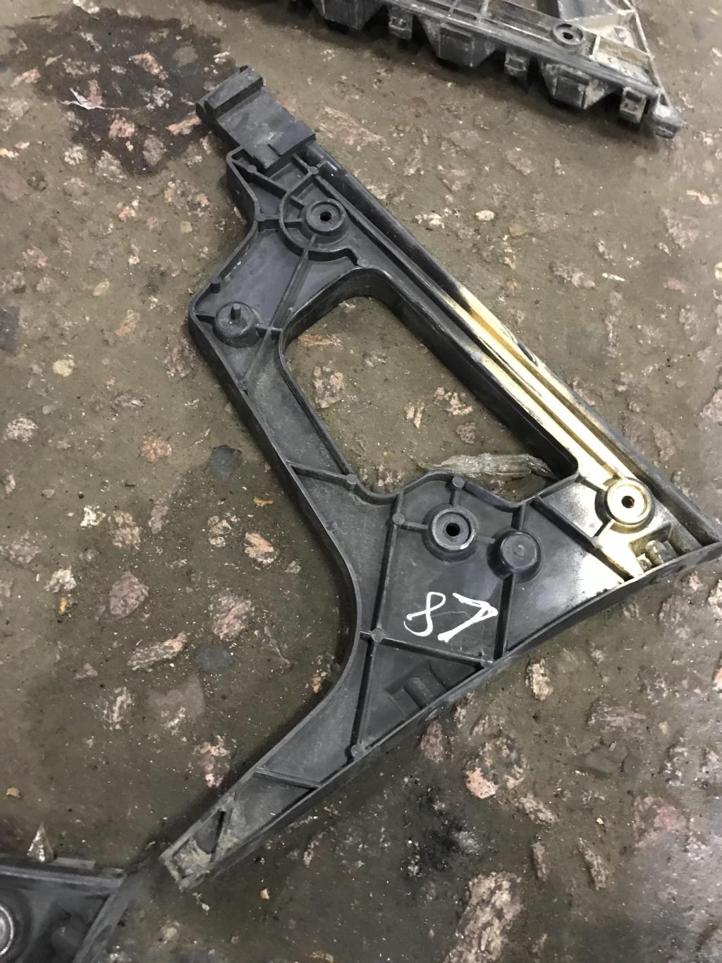 Audi A5/S5 Coupe (8T) 2007-2011 для Направляющая бампера