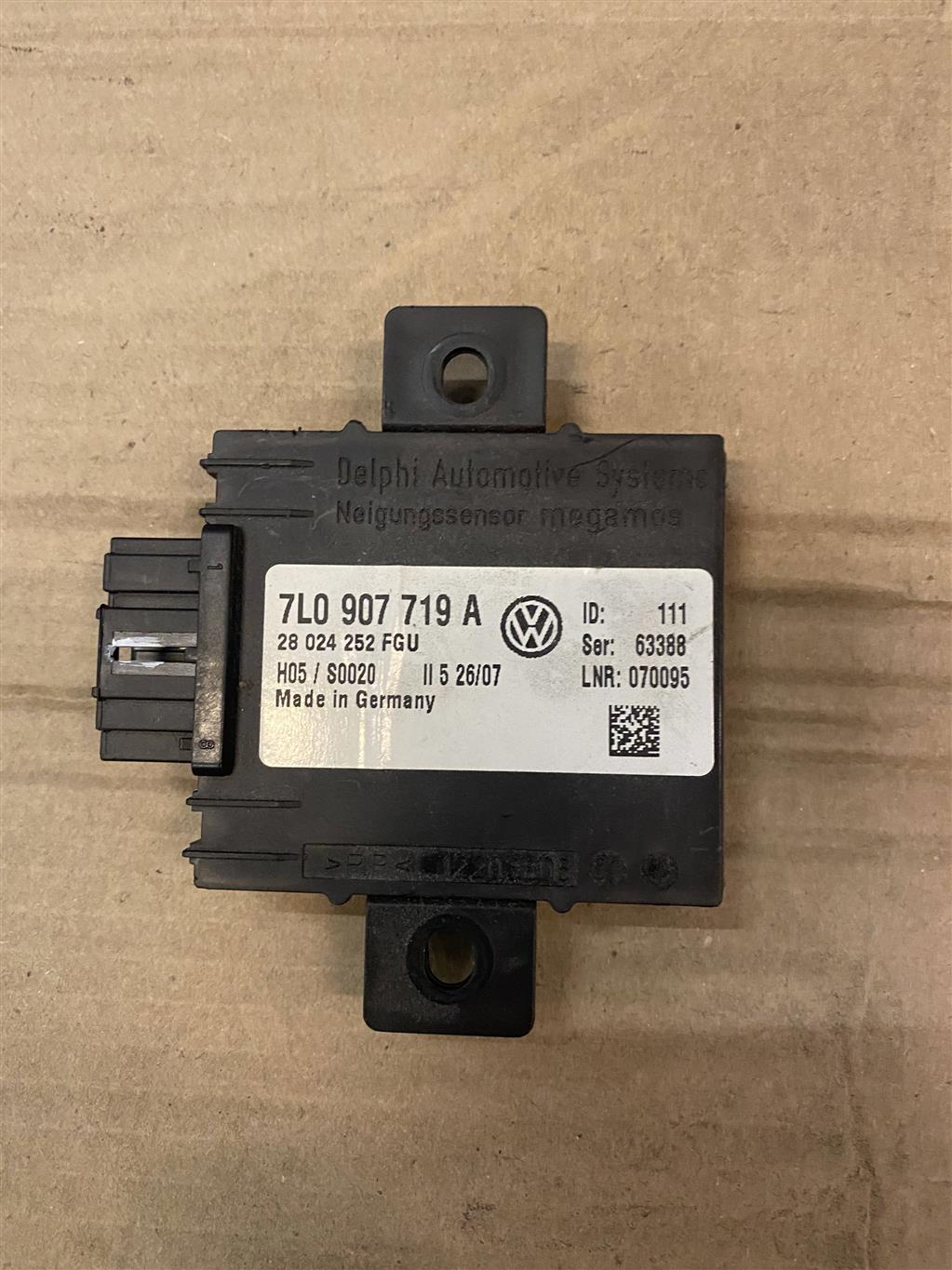 Volkswagen Touareg 7L 2007-2010 для Блок управления противоугонной системой