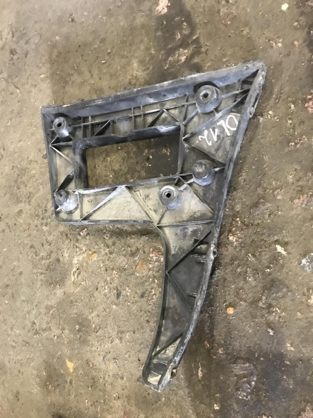 Audi A5/S5 Sportback (8T) 2007-2011 для Направляющая заднего бампера правая