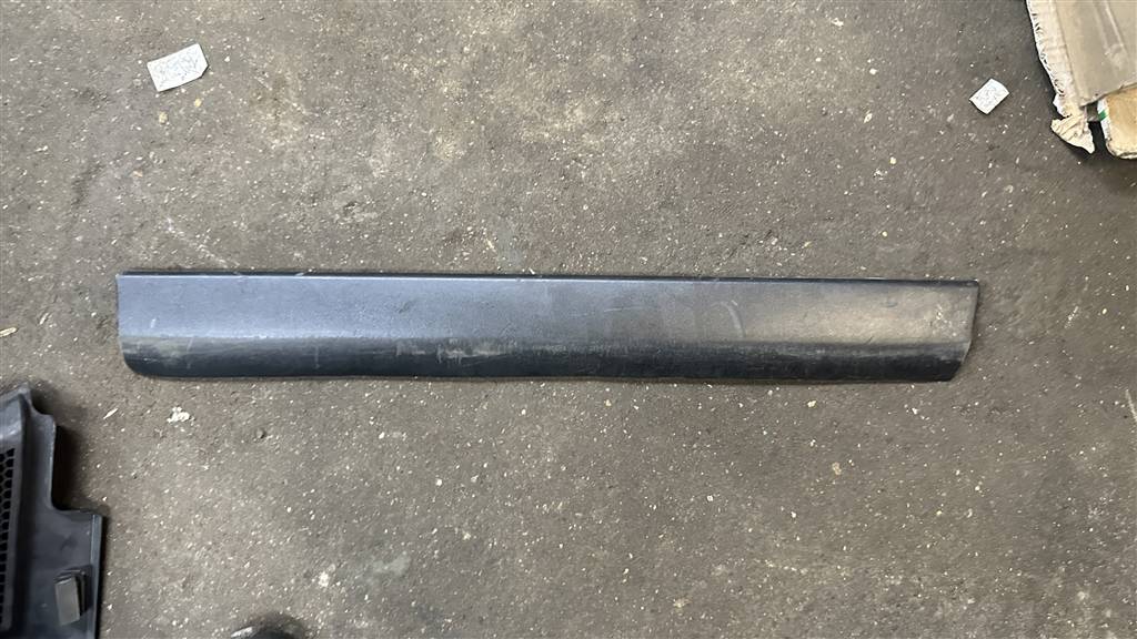 Volkswagen Passat (B5) 1996-2000 для Накладка двери задней правой