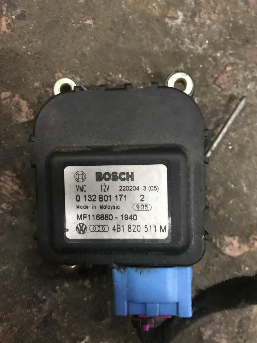 Audi A6 (C5) 2001-2004 рестайлинг для Мотор заслонки печки