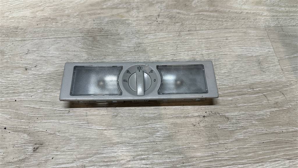 Skoda Octavia A7 для Плафон салонный