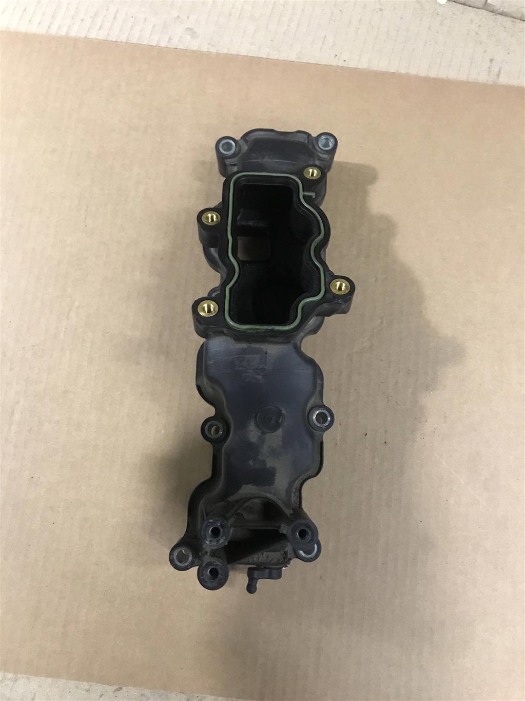 Audi Q7 (4L)  2005 - 2009 для Коллектор впускной