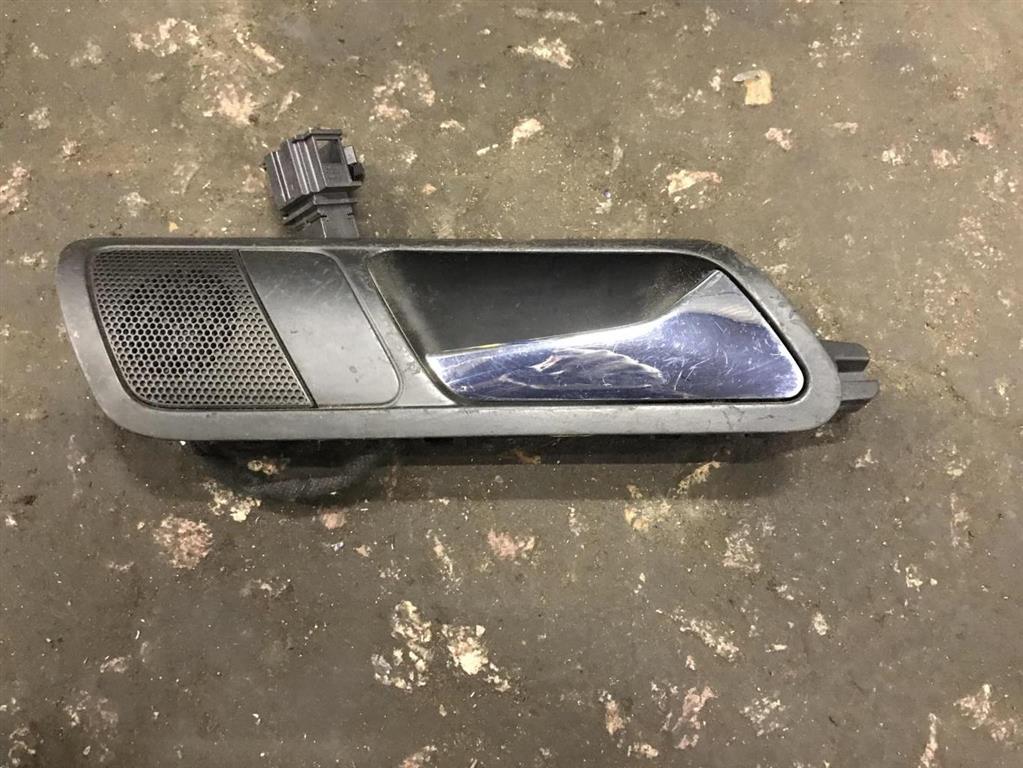 Volkswagen Passat (B6) 2005-2010 для Ручка двери задней внутренняя правая