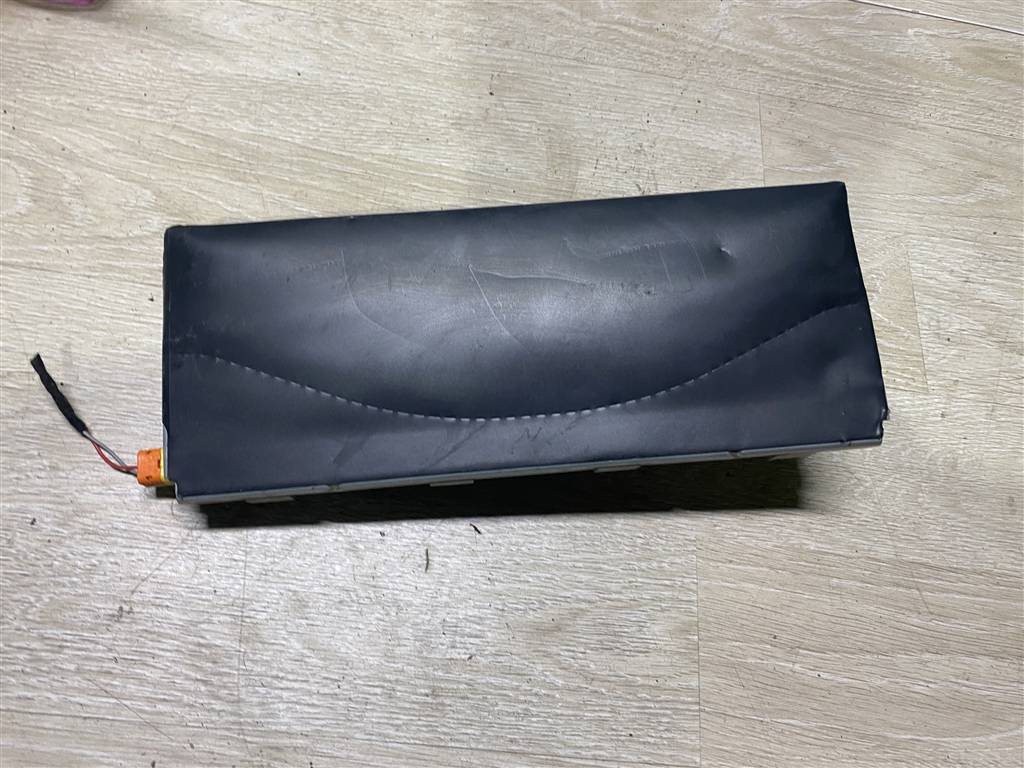 Skoda Octavia A7 для Подушка безопасности нижняя (для колен)