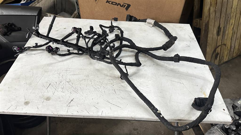 Volkswagen Passat (B7) 2011-2015 для Жгут проводов двигателя