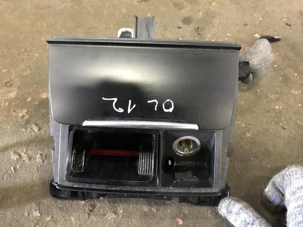 Audi A5/S5 Sportback (8T) 2007-2011 для Пепельница передняя