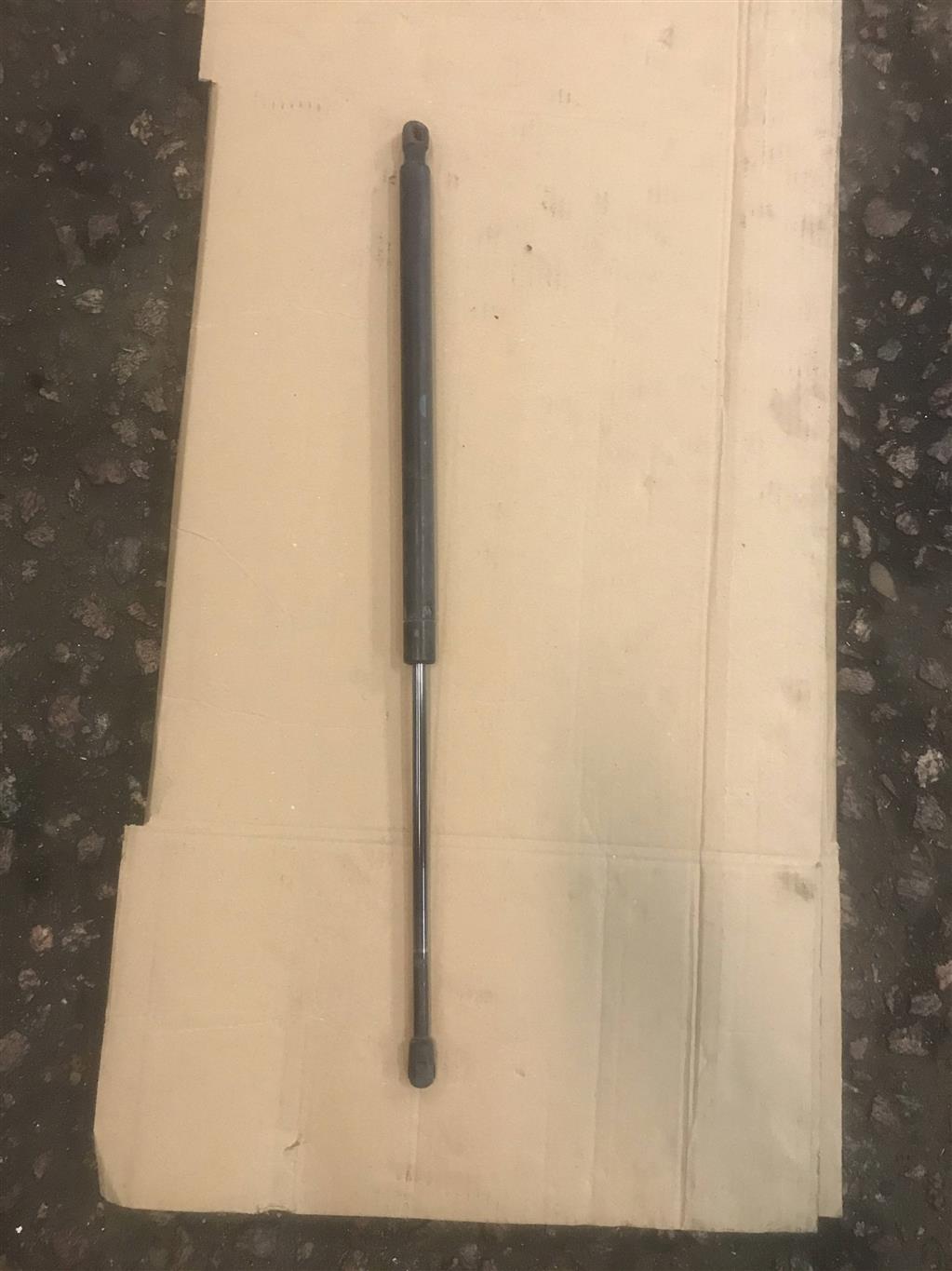 Land Rover Range Rover Sport L320 2005- для Амортизатор крышки багажника